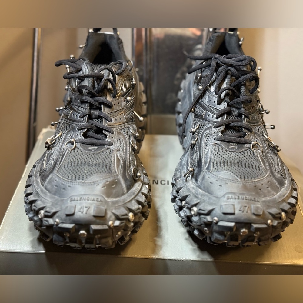 BALENCIAGA Men's Bouncer Screw Sneakers with Piercings Size 47/14 - Picture 5 of 14